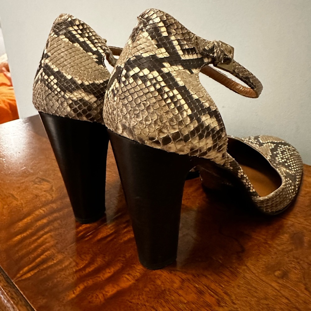 Bally Heels - Picture 8 of 11